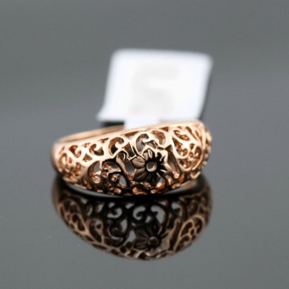 Jewelry - ❤️SALE Bronze Floral Lace Ring